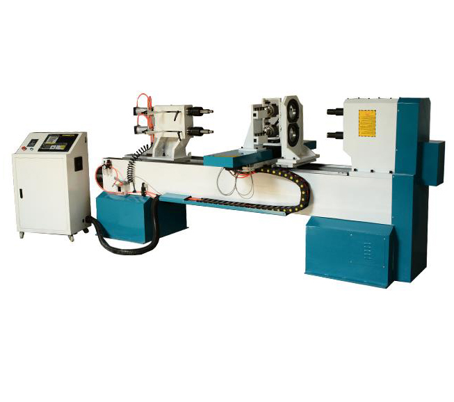 Torno de madera CNC 1530 con herramientas dobles